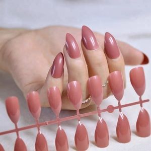 BNIB dusty rose press on nails
